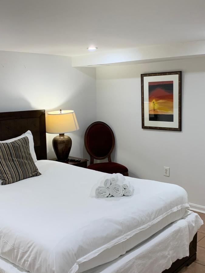 Renovated English Basement 2Bdrm Home Near Metro Washington Bagian luar foto