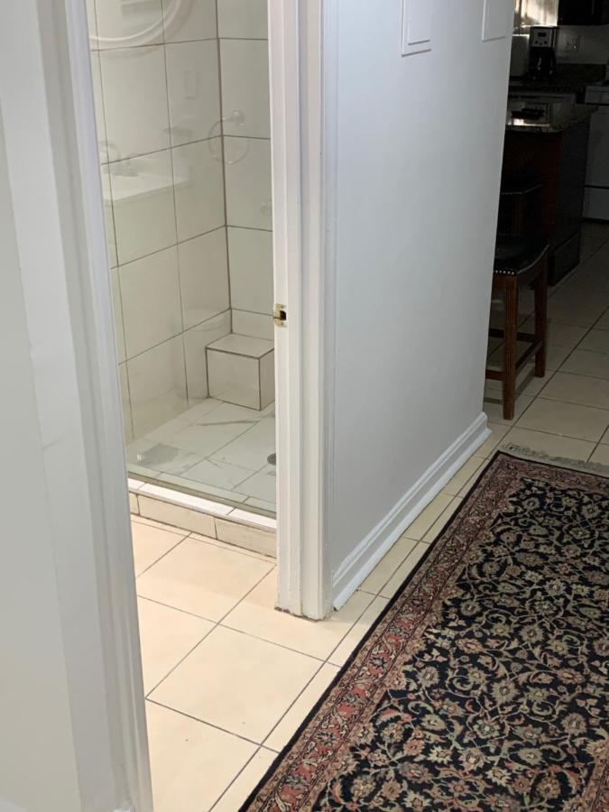 Renovated English Basement 2Bdrm Home Near Metro Washington Bagian luar foto